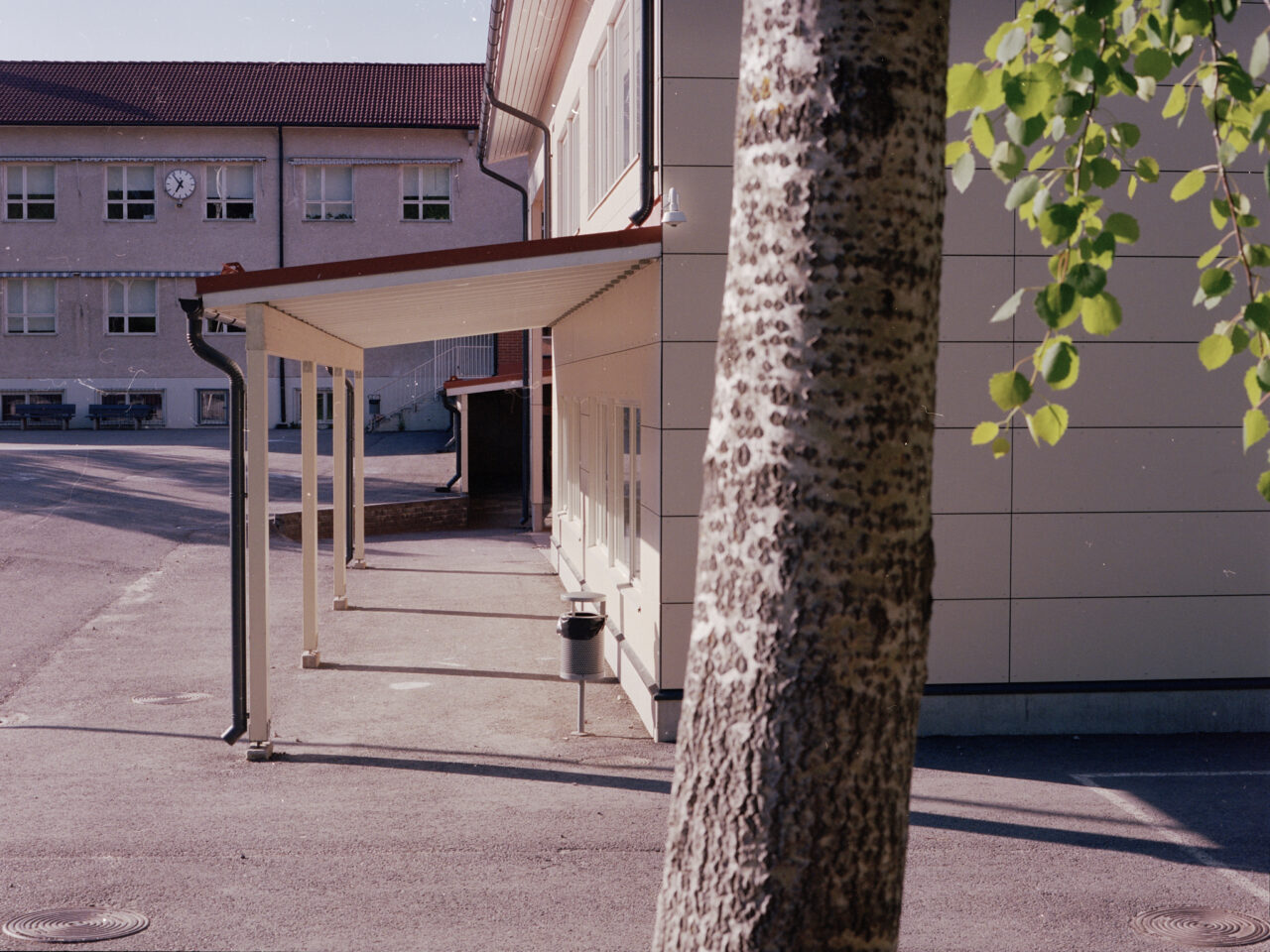 Koivuhaan koulun ympäristö, Parainen (värikuva, 120 filmi)