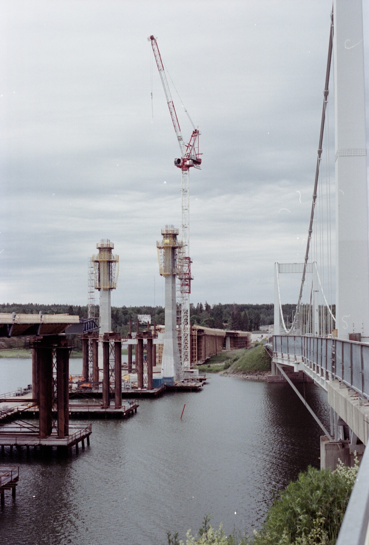 Kirjalansalmen silta (värikuva, 135 kinofilmi)